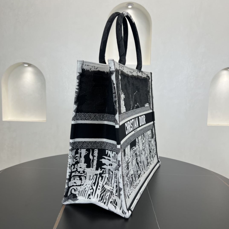 Dior Shopping Bags